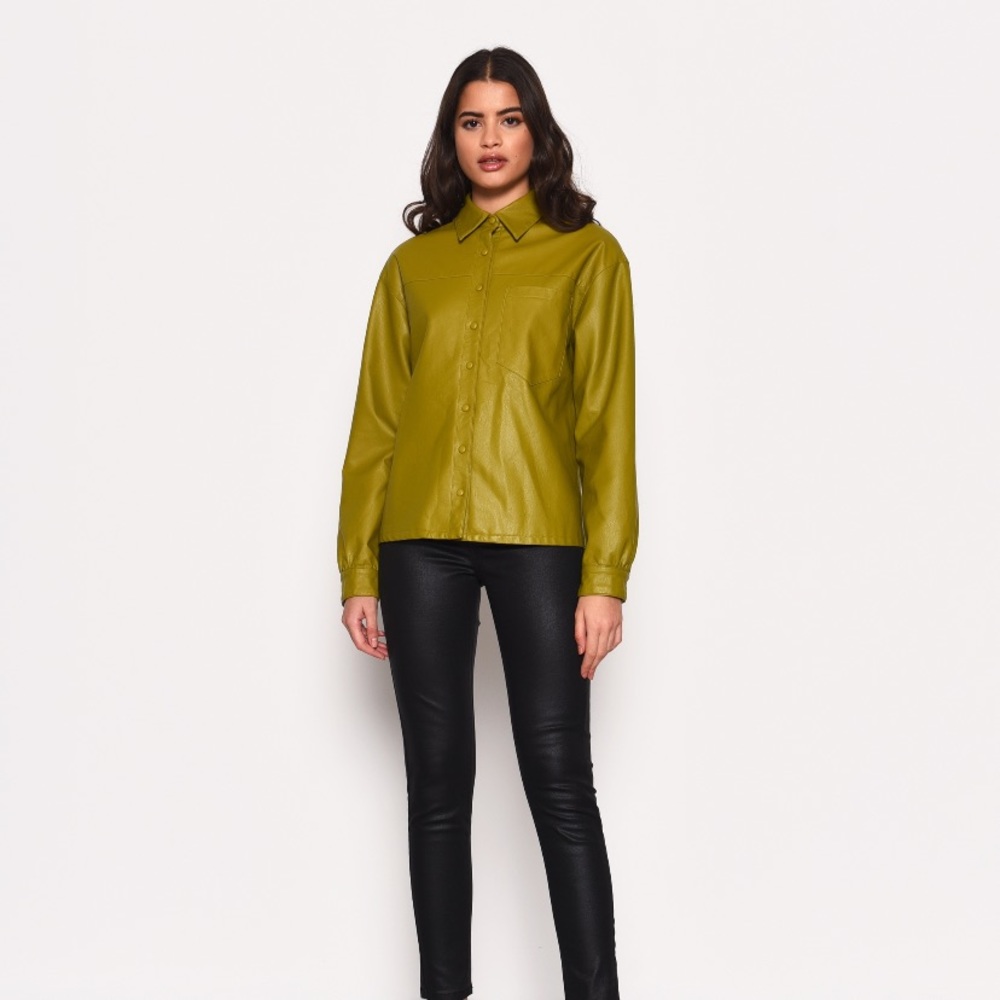 🌟NWT🌟 Veggie Leather Shirt